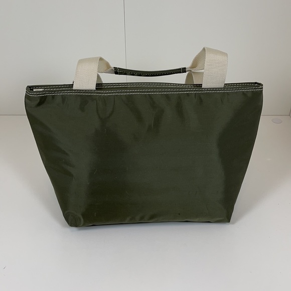NWT Let’s Do Lunch Insulted Lunch Bag in Olive Green - Picture 2 of 9